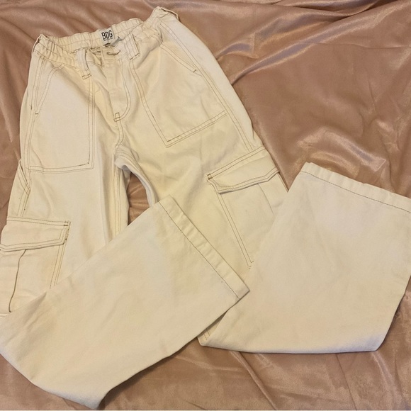 BDG skate Cream Multi-Pocket Cargo Pant size W24 L32 - Picture 2 of 16
